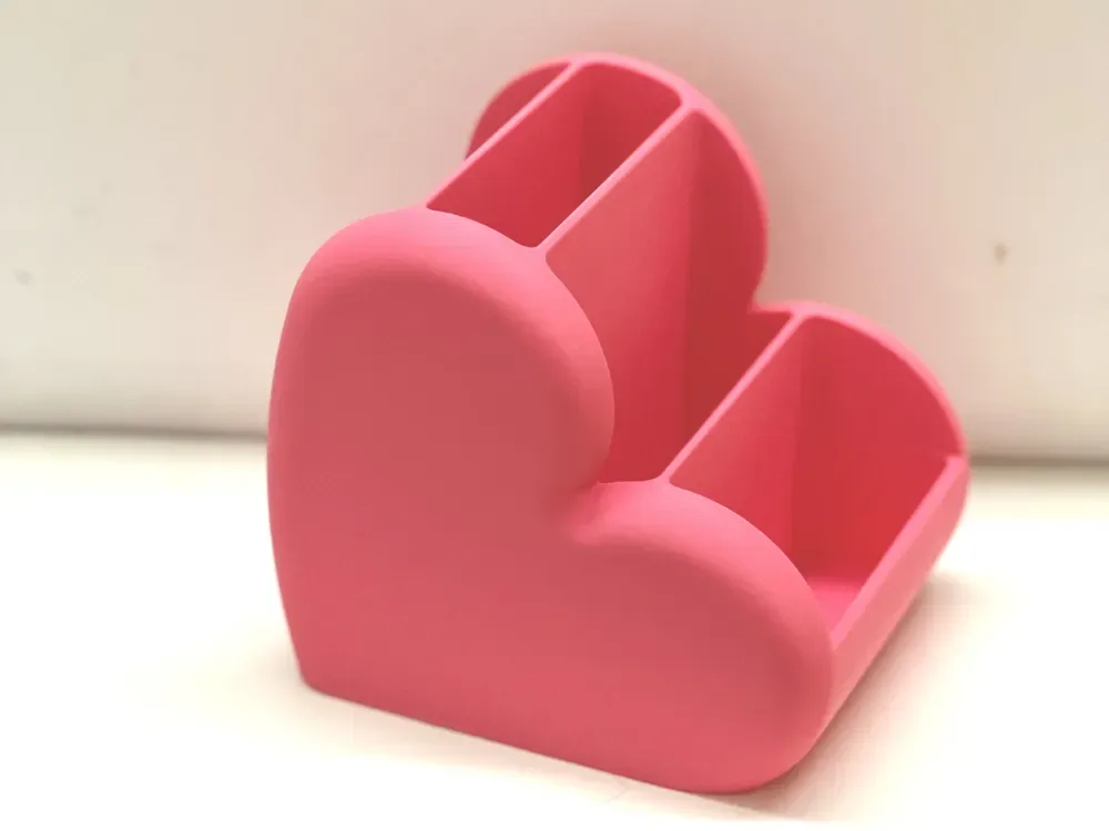 💖✨ KỆ BÚT TRÁI TIM IN 3D ✨💖